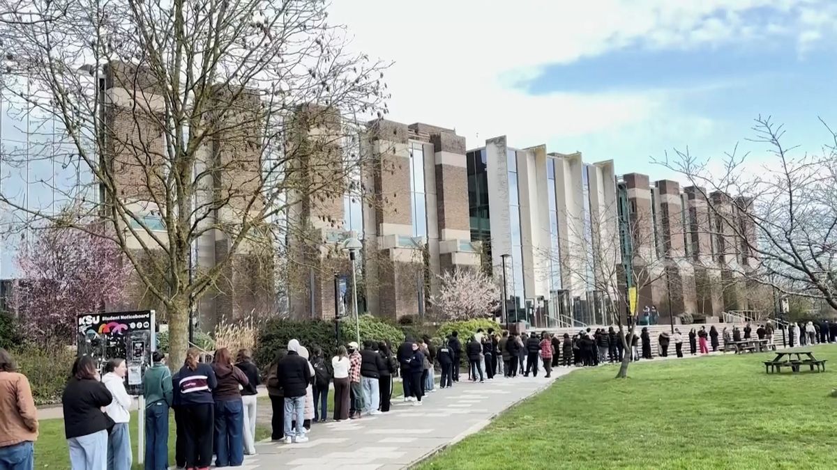 V Kentu se šíří meningitida. Dva studenti zemřeli, další jsou v nemocnici